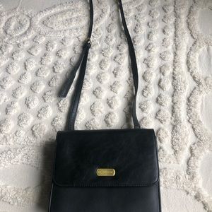 Liz Claiborne black leather cross body purse/wallet